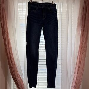 American Eagle - Dark Wash Skinny Jeans - Women’s